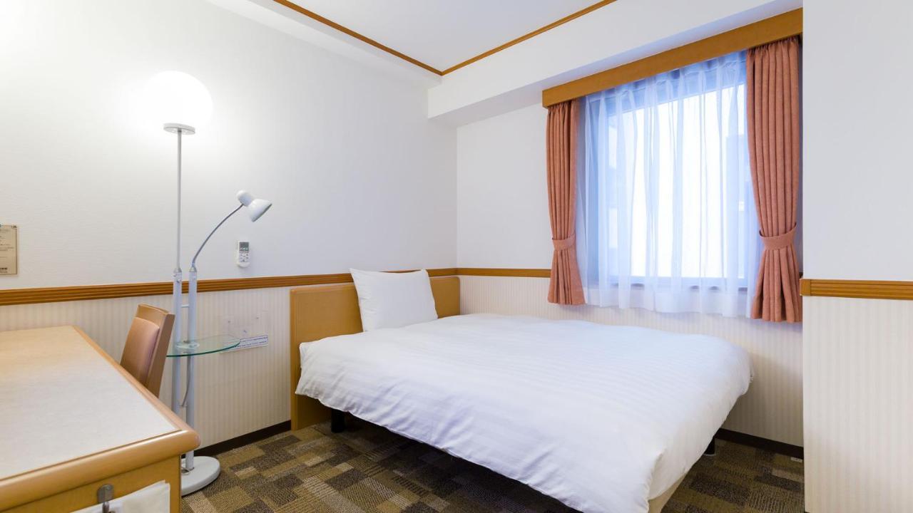 Toyoko Inn Nishitetsu Kurume Eki Higashi Guchi מראה חיצוני תמונה